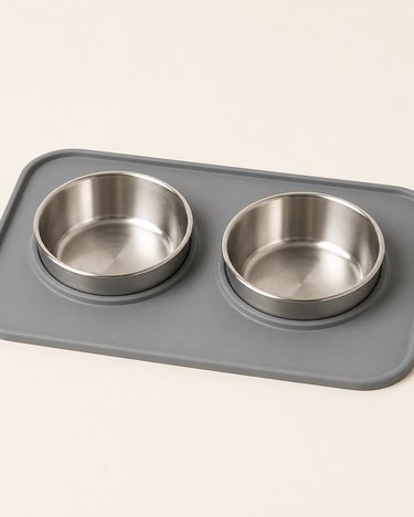 Non-Slip Pet Feeding Mat